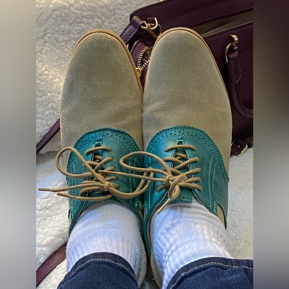 Rare Frye two tone oxfords. So 8 ladies. Striking colour! - Picture 4 of 7